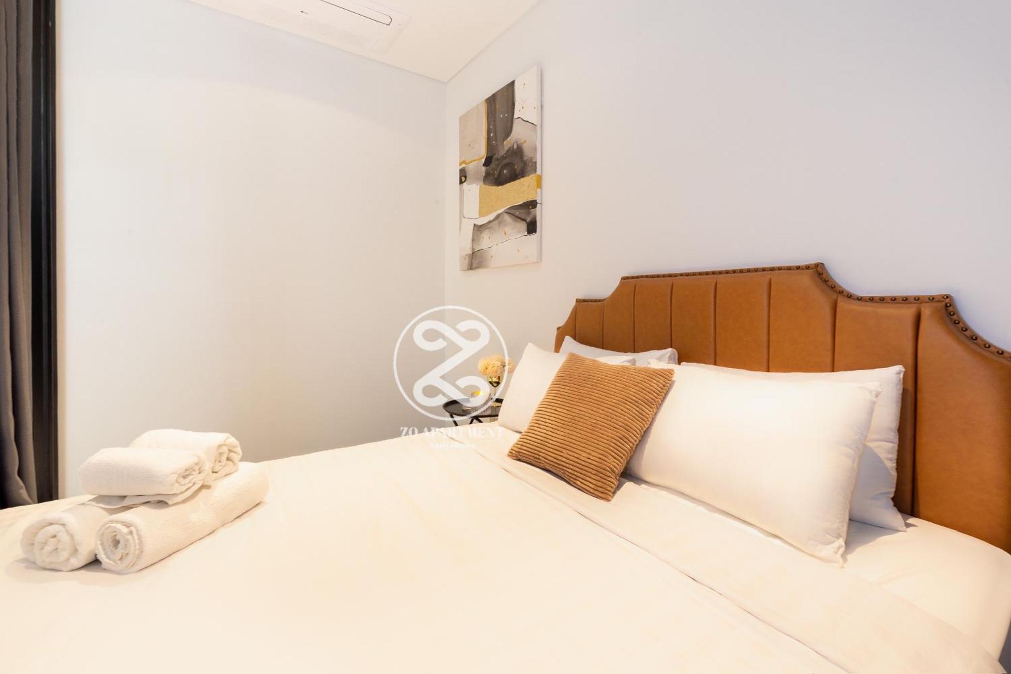 The Crest-Central Saigon Riverside -Free Pool-Gym-Sauna Room-Yoga Room Ho Chi Minh City Exterior photo