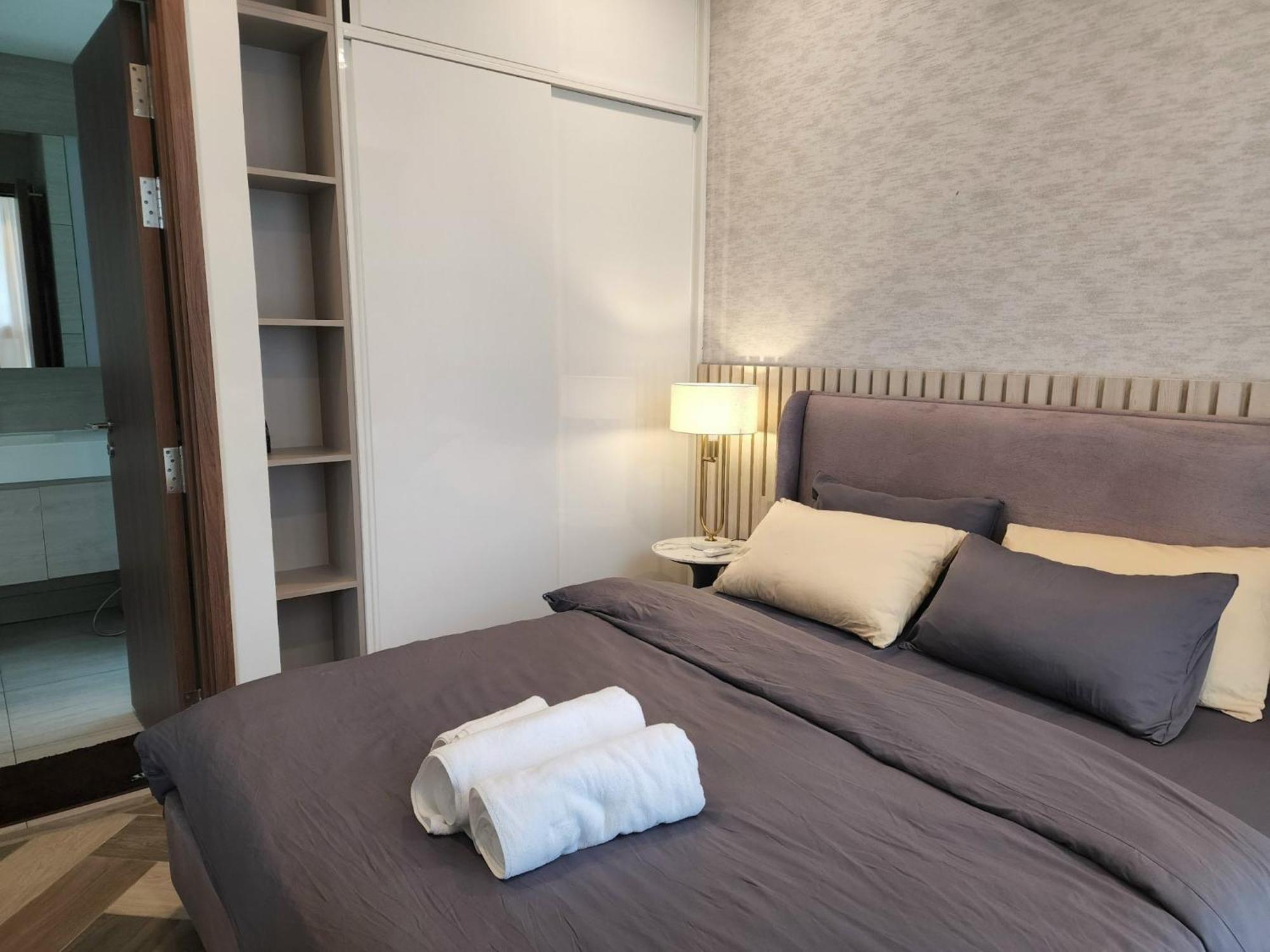 The Crest-Central Saigon Riverside -Free Pool-Gym-Sauna Room-Yoga Room Ho Chi Minh City Exterior photo